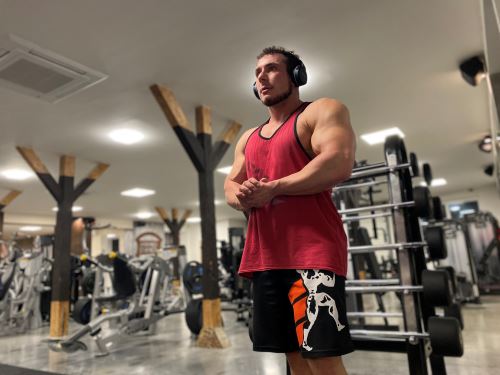 Jaké otázky z oblasti fitness lidé nejčastěji pokládají umělé inteligenci.